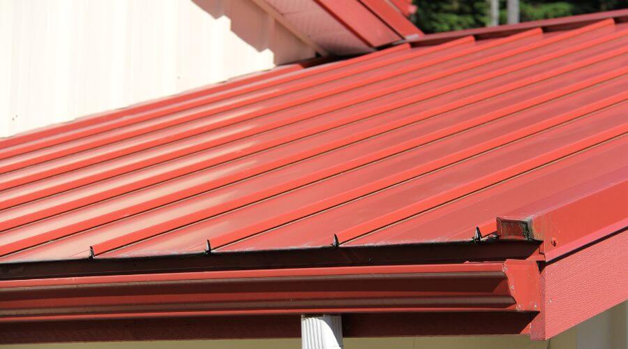 Professional gutter cleaning services in Mission, KS